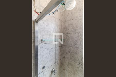 Banheiro de kitnet/studio para alugar com 1 quarto, 38m² em Santa Ifigênia, São Paulo