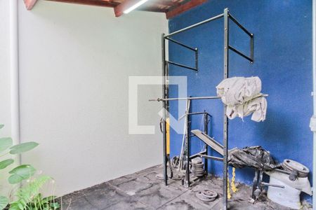 Área externa de casa à venda com 5 quartos, 327m² em Parque Sao Domingos, São Paulo