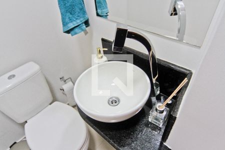 Lavabo de casa à venda com 5 quartos, 327m² em Parque Sao Domingos, São Paulo