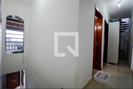 Corredor  de casa à venda com 2 quartos, 160m² em Parque Continental Ii, Guarulhos