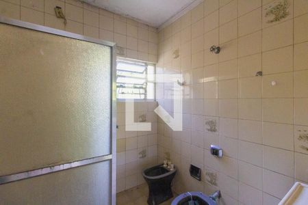 Banheiro de casa à venda com 3 quartos, 528m² em Niterói, Canoas