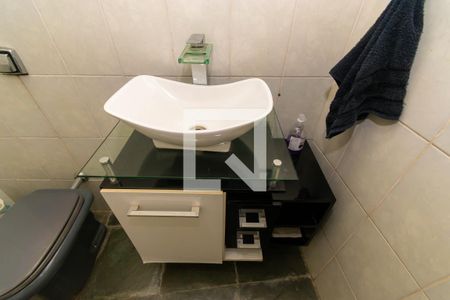 Banheiro de Serviço de casa à venda com 4 quartos, 220m² em Vila Graciosa, São Paulo