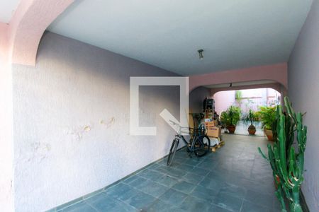 Garagem de casa à venda com 4 quartos, 220m² em Vila Graciosa, São Paulo