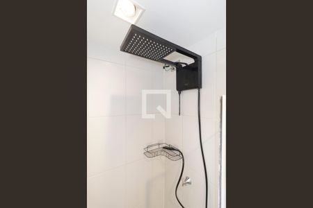 Banheiro de apartamento para alugar com 1 quarto, 27m² em Campo Belo, São Paulo