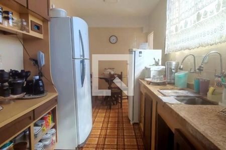 Apartamento à venda com 4 quartos, 210m² em Icaraí, Niterói