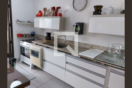 Apartamento para alugar com 3 quartos, 178m² em Jardim das Acacias, São Paulo