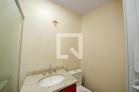 Banheiro de casa para alugar com 1 quarto, 25m² em Jardim Tiete, São Paulo