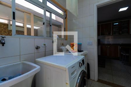 Área de Serviço de casa de condomínio para alugar com 4 quartos, 105m² em Vila Carrão, São Paulo