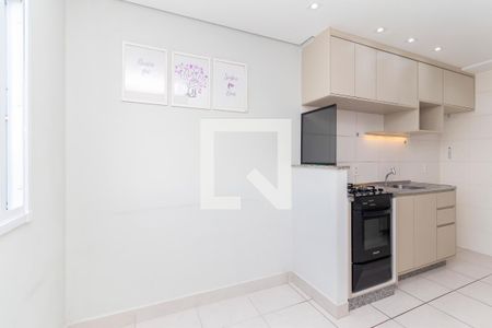 Sala de apartamento para alugar com 2 quartos, 34m² em Vila Carmosina, São Paulo