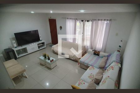 Sala de casa de condomínio à venda com 3 quartos, 100m² em Pechincha, Rio de Janeiro