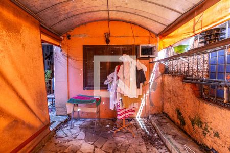 Garagem de casa à venda com 4 quartos, 217m² em Petrópolis, Porto Alegre