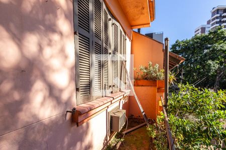 Varanda Quarto 2 de casa à venda com 4 quartos, 217m² em Petrópolis, Porto Alegre