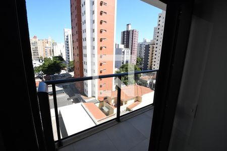 Quarto  - Sacada de apartamento para alugar com 1 quarto, 50m² em Cambuí, Campinas