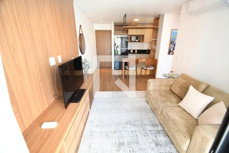 Sala de apartamento para alugar com 1 quarto, 50m² em Cambuí, Campinas