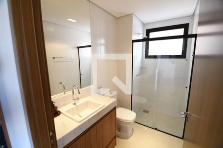 Banheiro de apartamento para alugar com 1 quarto, 50m² em Cambuí, Campinas