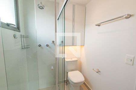 Banheiro de kitnet/studio para alugar com 1 quarto, 20m² em Ipiranga, São Paulo