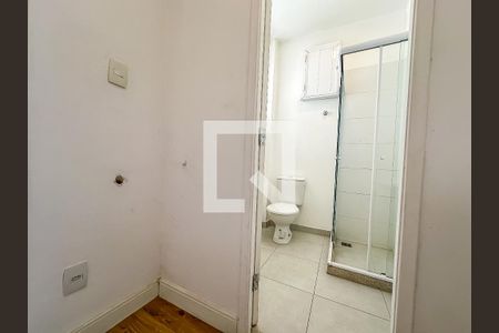 Banheiro de kitnet/studio à venda com 1 quarto, 34m² em Centro, Rio de Janeiro