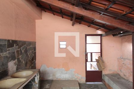 Área de Serviço de casa à venda com 5 quartos, 360m² em Céu Anil (justinópolis), Belo Horizonte