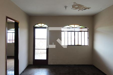 Sala de casa à venda com 5 quartos, 360m² em Céu Anil (justinópolis), Belo Horizonte