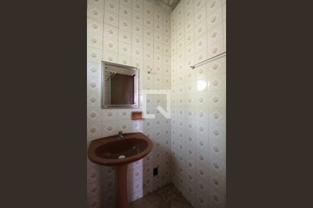 Banheiro Social de casa à venda com 5 quartos, 360m² em Céu Anil (justinópolis), Belo Horizonte