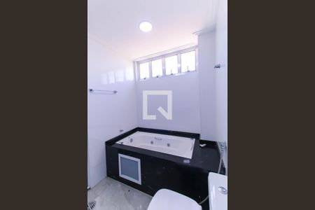 Banheiro da Suíte 1 de apartamento à venda com 3 quartos, 158m² em Cambuci, São Paulo