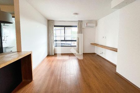 Sala de apartamento para alugar com 2 quartos, 88m² em Vila Madalena, São Paulo