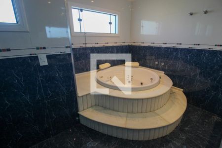 Banheiro da Suíte 3 de casa de condomínio para alugar com 3 quartos, 323m² em Granja Olga Ii, Sorocaba