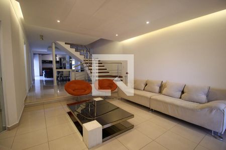 Sala de casa de condomínio para alugar com 3 quartos, 323m² em Granja Olga Ii, Sorocaba