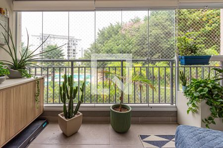 Sacada de apartamento à venda com 2 quartos, 84m² em Santo Amaro, São Paulo