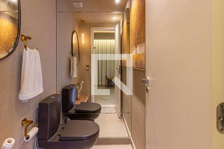 Lavabo de apartamento à venda com 2 quartos, 84m² em Santo Amaro, São Paulo