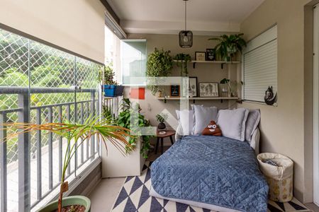 Sacada de apartamento à venda com 2 quartos, 84m² em Santo Amaro, São Paulo