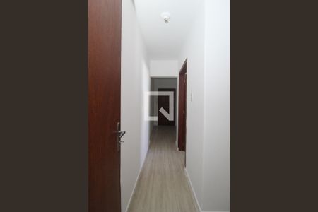 Corredor de apartamento para alugar com 1 quarto, 50m² em Menino Deus, Porto Alegre