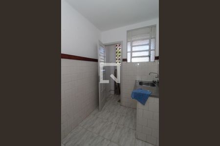 Cozinha de apartamento para alugar com 1 quarto, 50m² em Menino Deus, Porto Alegre