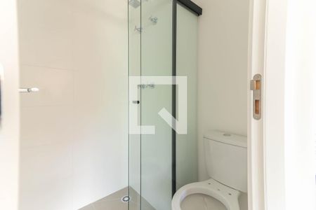 Banheiro de kitnet/studio para alugar com 1 quarto, 20m² em Butantã, São Paulo