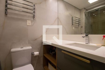 Banheiro de kitnet/studio para alugar com 1 quarto, 30m² em Jardim das Acacias, São Paulo