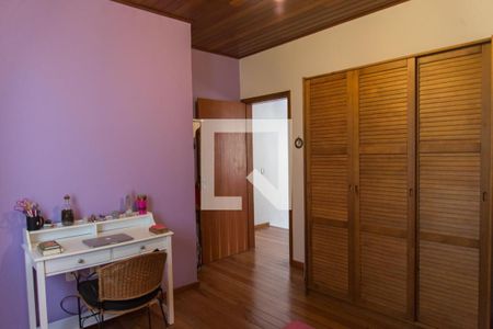 Foto 01 de casa à venda com 3 quartos, 200m² em Paraíso do Morumbi, São Paulo