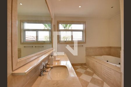 Casa à venda com 4 quartos, 500m² em Fazenda Morumbi, São Paulo