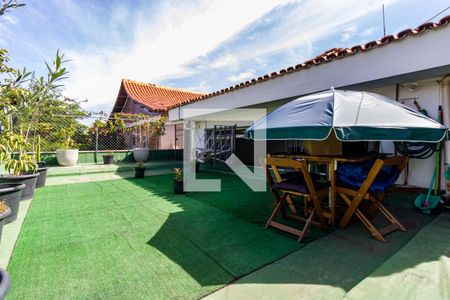 Varanda 2 de casa à venda com 3 quartos, 358m² em Jardim Londrina, São Paulo