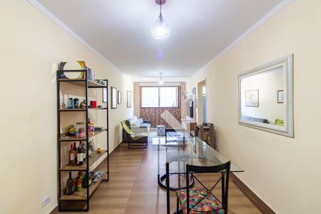 Sala  de apartamento para alugar com 2 quartos, 67m² em Quitaúna, Osasco