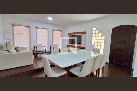 Sala de casa à venda com 3 quartos, 270m² em Nova Gerti, São Caetano do Sul
