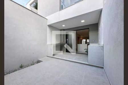 Foto 10 de casa à venda com 4 quartos, 150m² em Vila Carrão, São Paulo