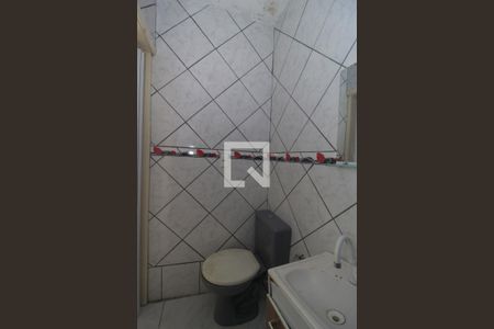 Banheiro de casa para alugar com 3 quartos, 70m² em Nonoai, Porto Alegre