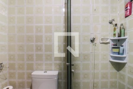 Banheiro de apartamento à venda com 1 quarto, 42m² em Jardim Dona Leopoldina, Porto Alegre