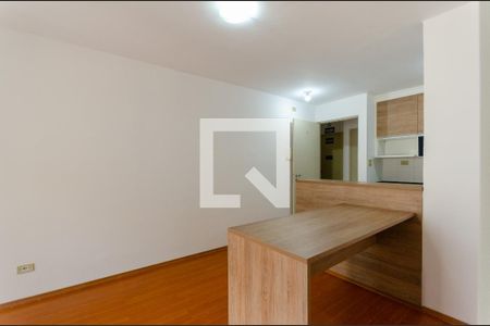 Sala de apartamento para alugar com 3 quartos, 65m² em Vila Jaraguá, São Paulo