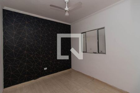 Quarto 2 de casa para alugar com 2 quartos, 140m² em Vila Medeiros, São Paulo