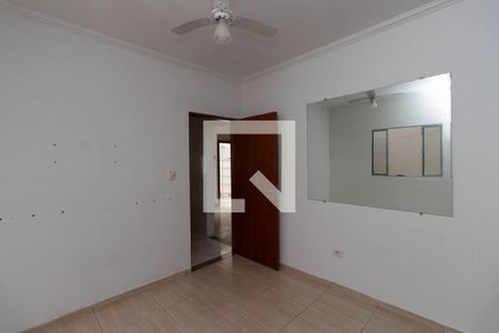Quarto 2 de casa para alugar com 2 quartos, 140m² em Vila Medeiros, São Paulo