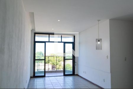 Sala de apartamento para alugar com 3 quartos, 85m² em Pechincha, Rio de Janeiro