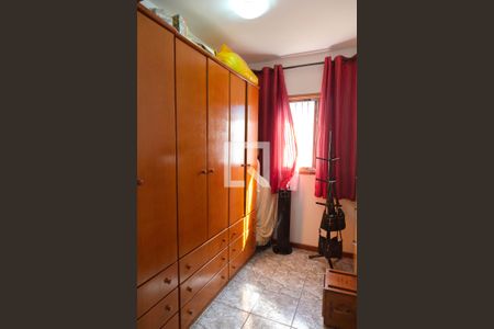 Quarto 2 de casa à venda com 3 quartos, 156m² em Vila Galvão, Guarulhos