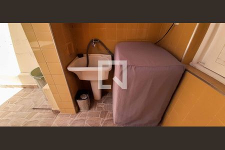 Área de Serviço de casa à venda com 2 quartos, 221m² em Centro, Osasco