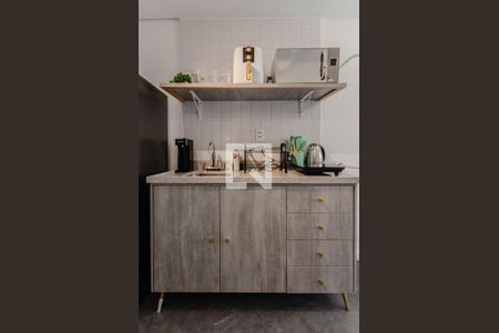 Cozinha de kitnet/studio à venda com 1 quarto, 20m² em Liberdade, São Paulo